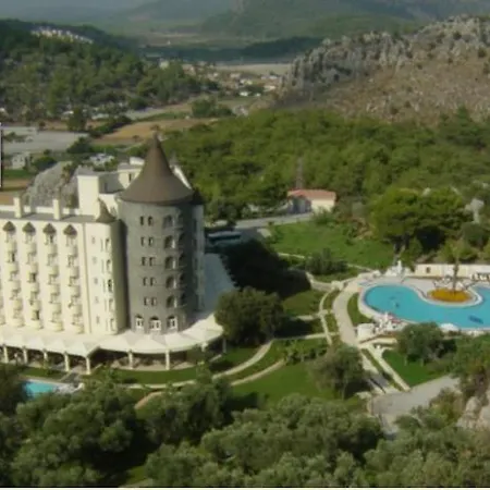 The One Club Otel