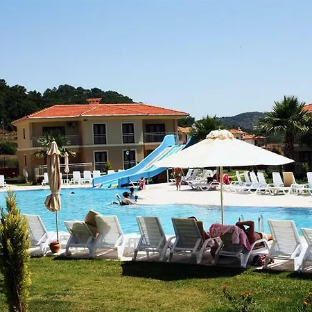 Otel The One Club 4*
