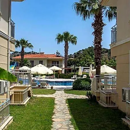 Hotel The One Club